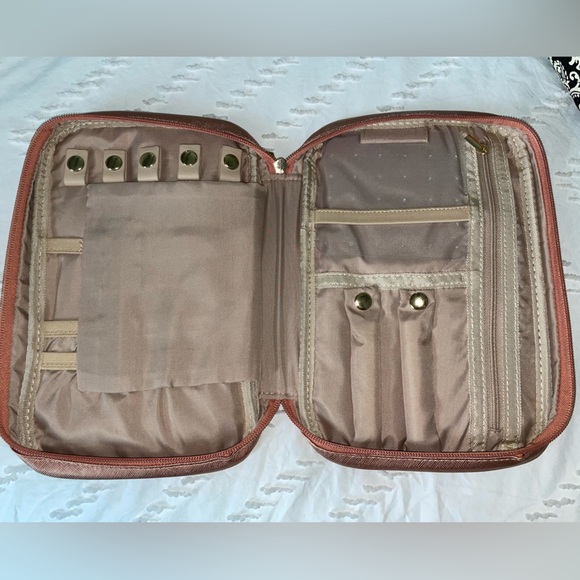 GUC Travel Jewelry Pouches Bundle (3) - Picture 4 of 13